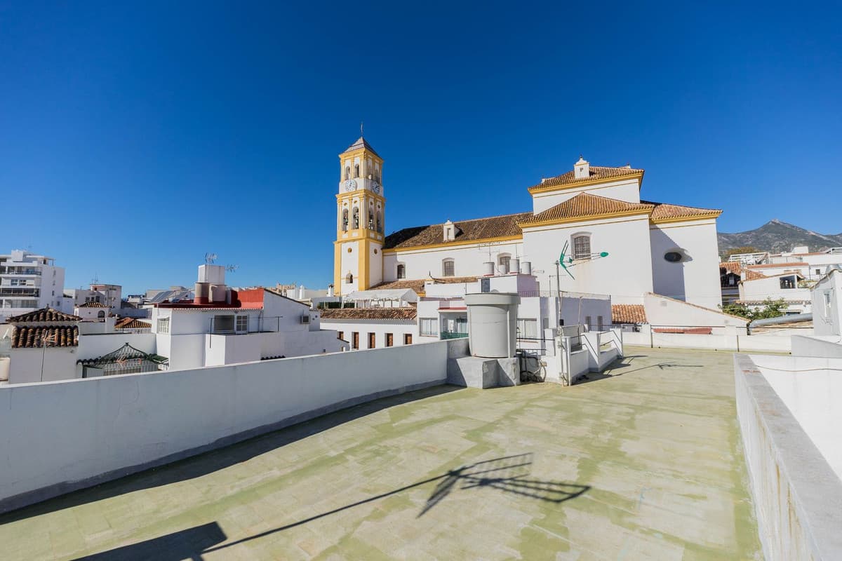 Townhouse in Marbella — photo 1 of 10