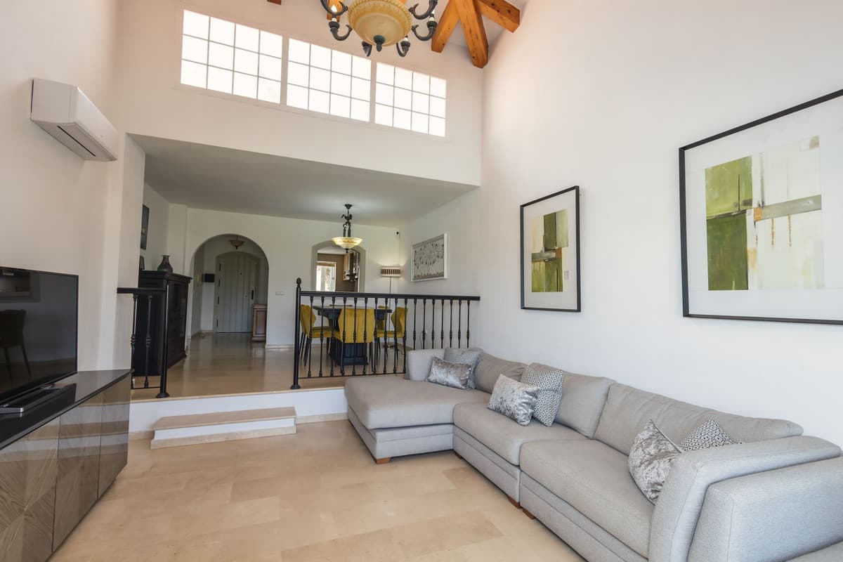 Townhouse in Riviera del Sol — photo 6 of 10