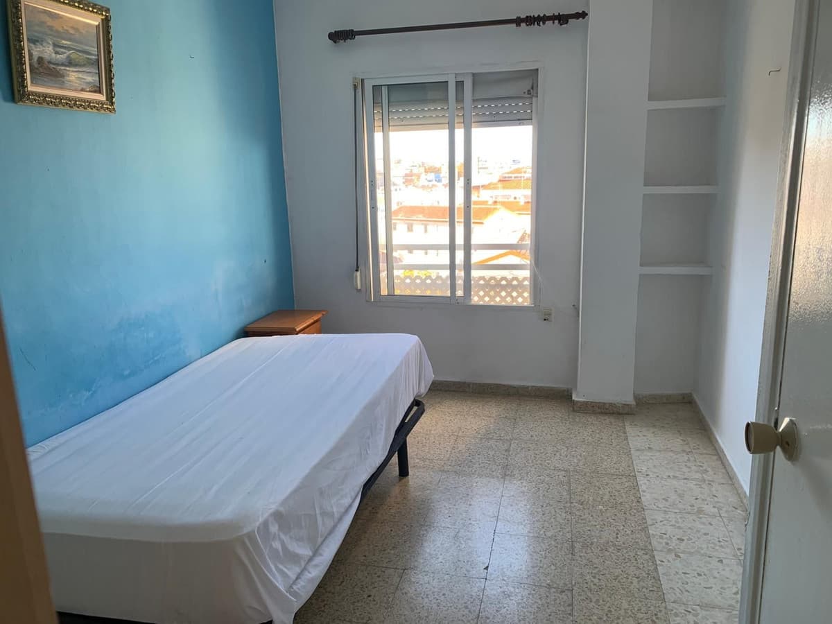Middle Floor Apartment in Marbella — photo 5 of 10