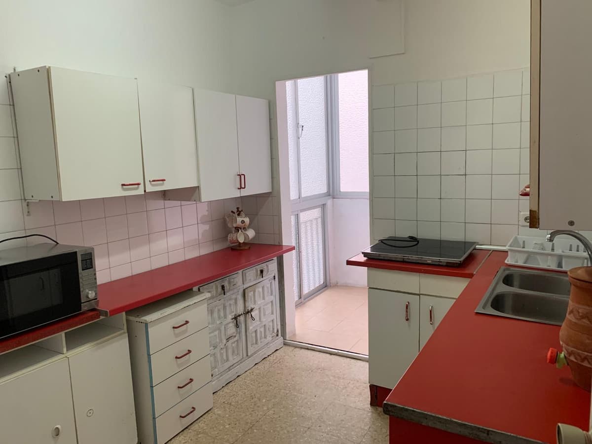Middle Floor Apartment in Marbella — photo 6 of 10