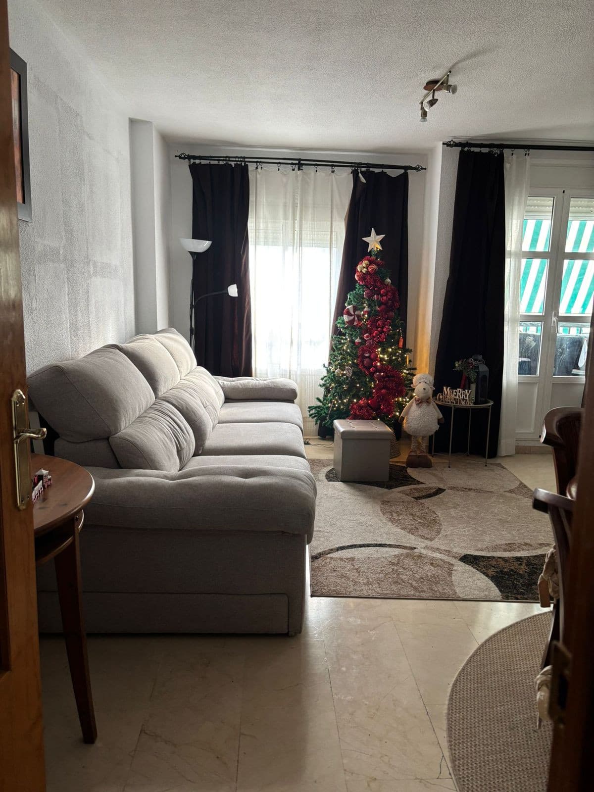 Middle Floor Apartment in Nueva Andalucía — photo 4 of 10