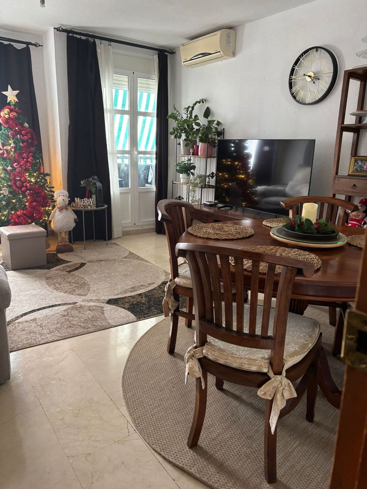 Middle Floor Apartment in Nueva Andalucía — photo 5 of 10