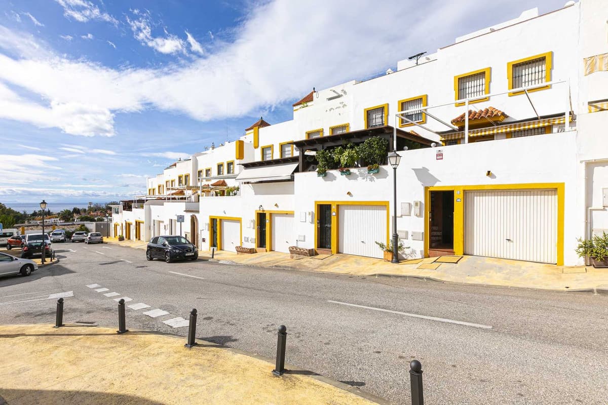 Townhouse in Marbella — photo 2 of 10