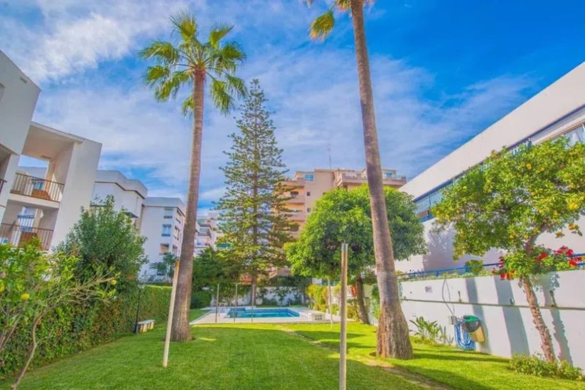 Middle Floor Apartment in Marbella — photo 9 of 10