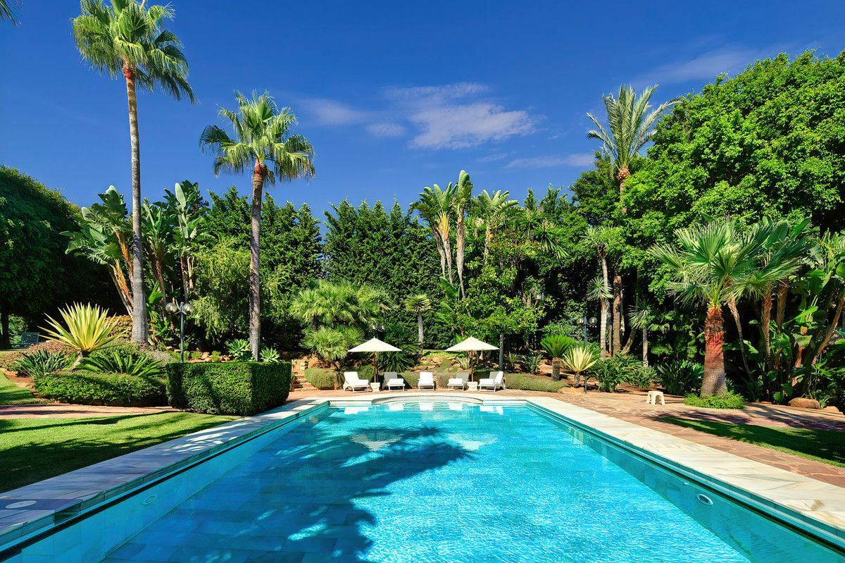 Detached Villa in Marbella — photo 5 of 10