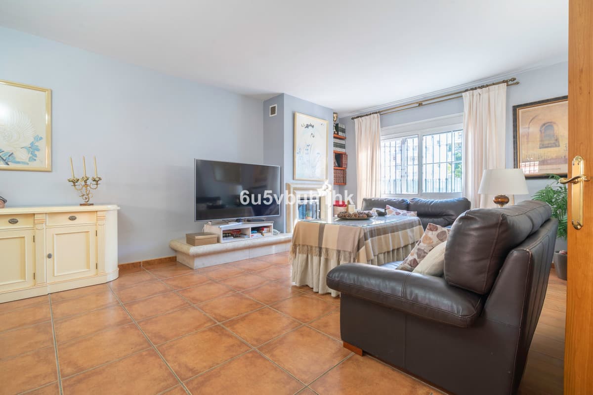 Semi-Detached House in Fuengirola — photo 6 of 10