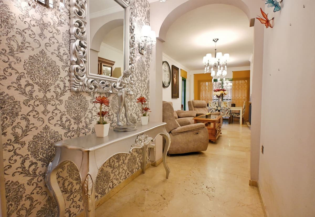 Middle Floor Apartment in Fuengirola — photo 4 of 10