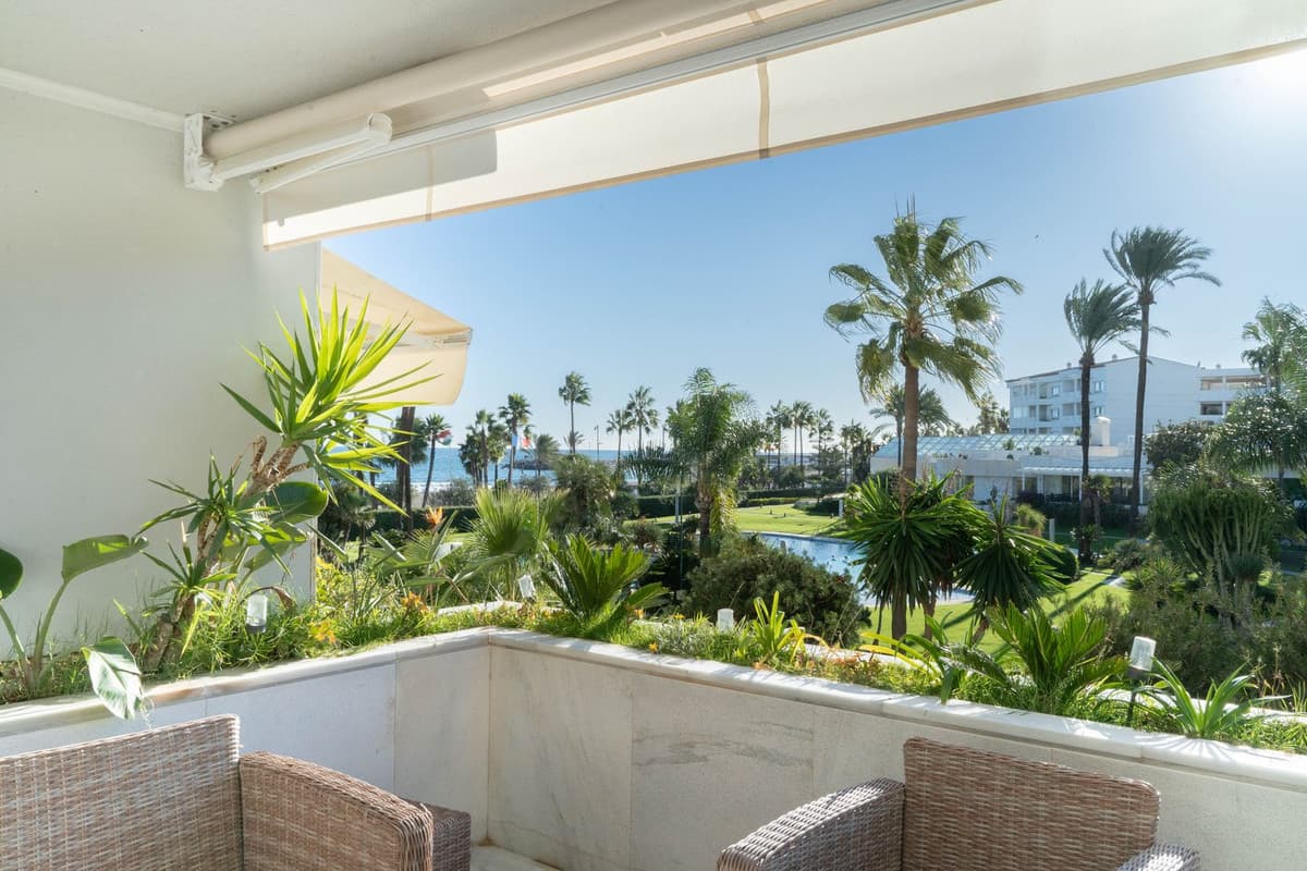 Middle Floor Apartment in Marbella — photo 4 of 10