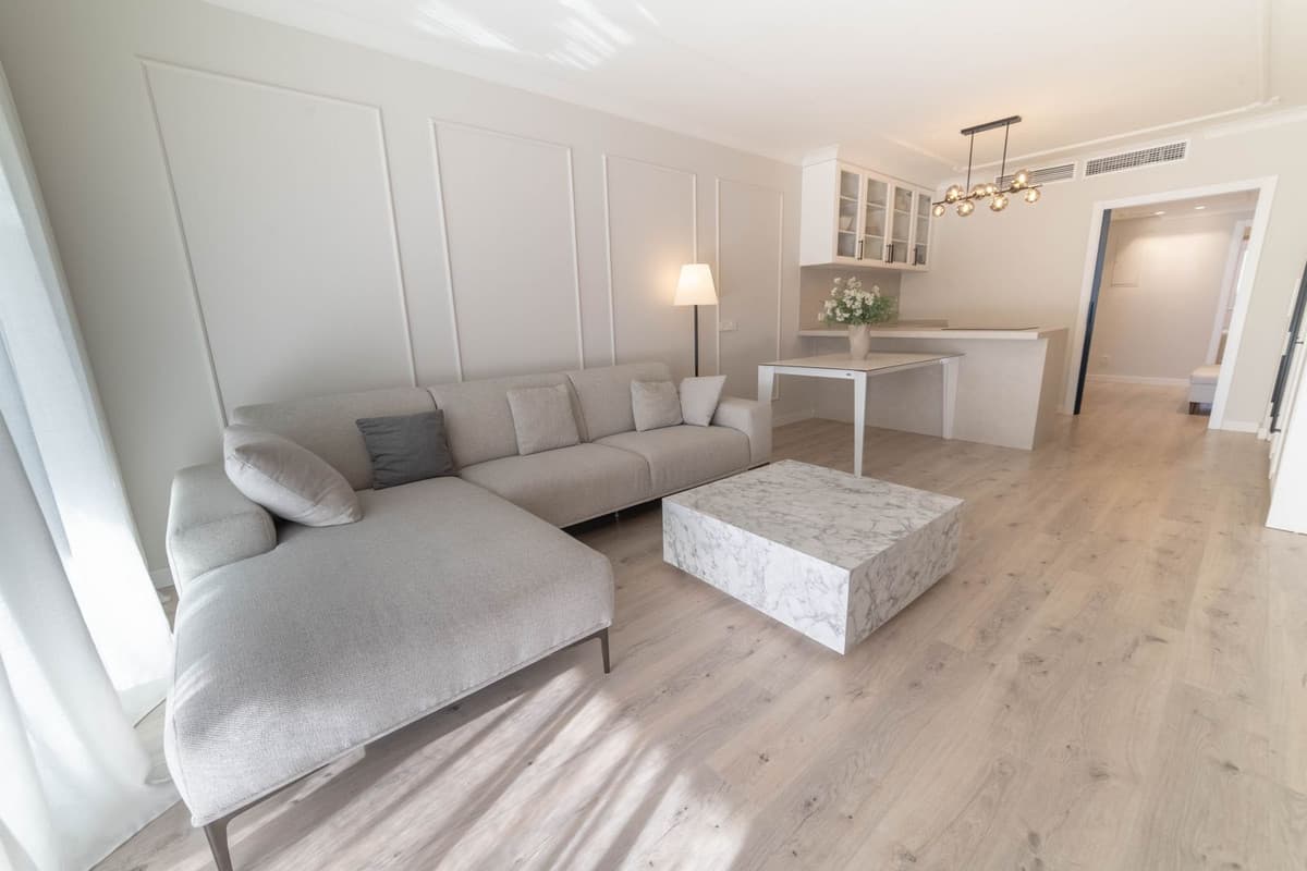 Middle Floor Apartment in Marbella — photo 6 of 10