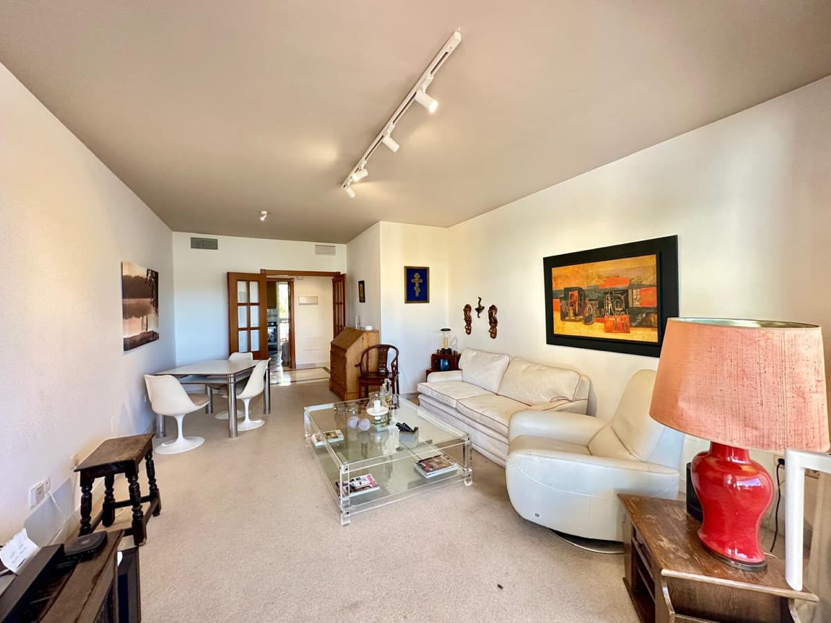 Middle Floor Apartment in Nueva Andalucía — photo 7 of 10