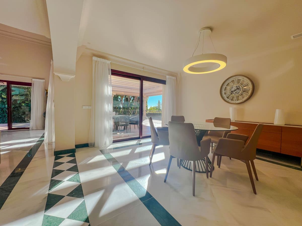 Detached Villa in Los Flamingos — photo 8 of 10