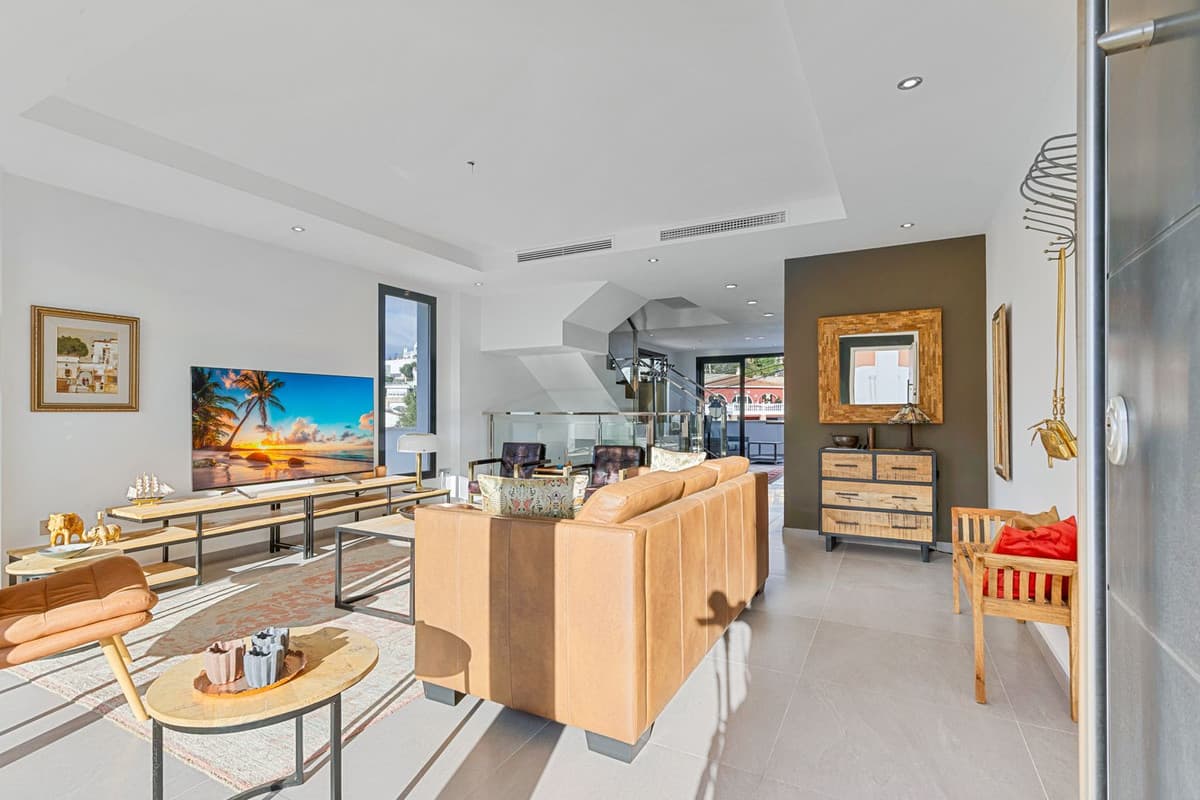 Townhouse in Torreblanca — photo 6 of 10