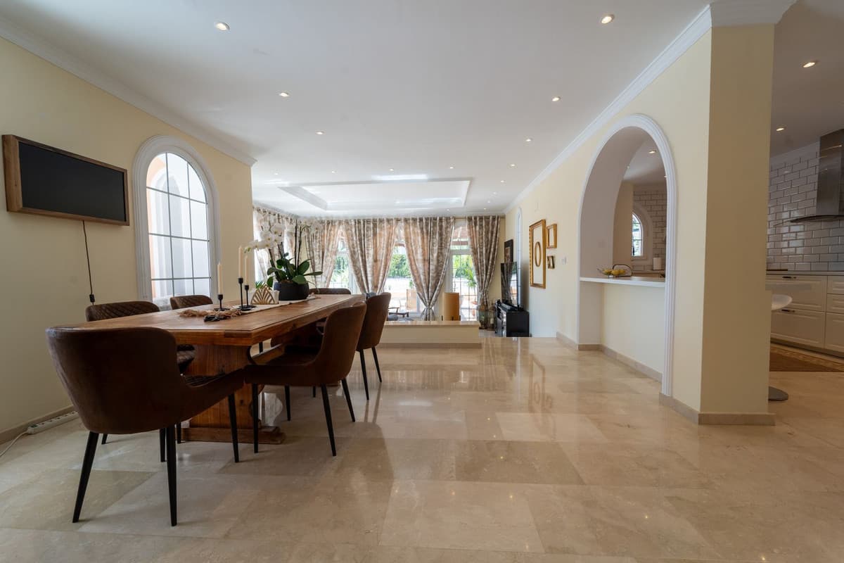 Detached Villa in Mijas Costa — photo 2 of 10