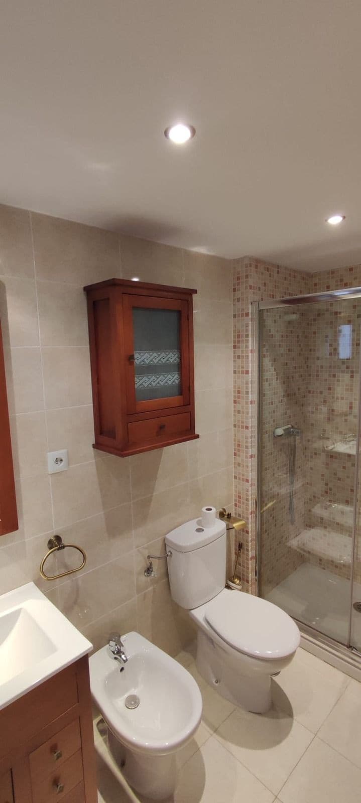 Middle Floor Apartment in Málaga Centro — photo 3 of 10
