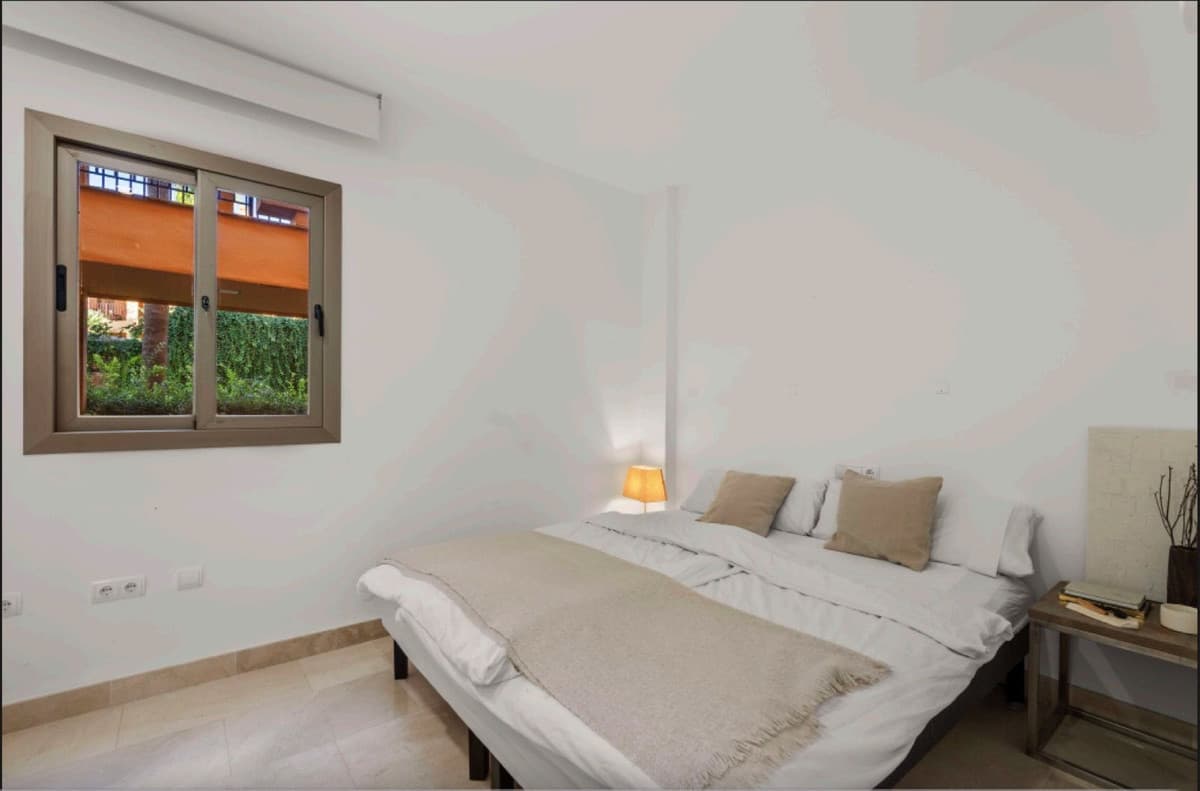 Ground Floor Apartment in Benahavís — photo 5 of 10