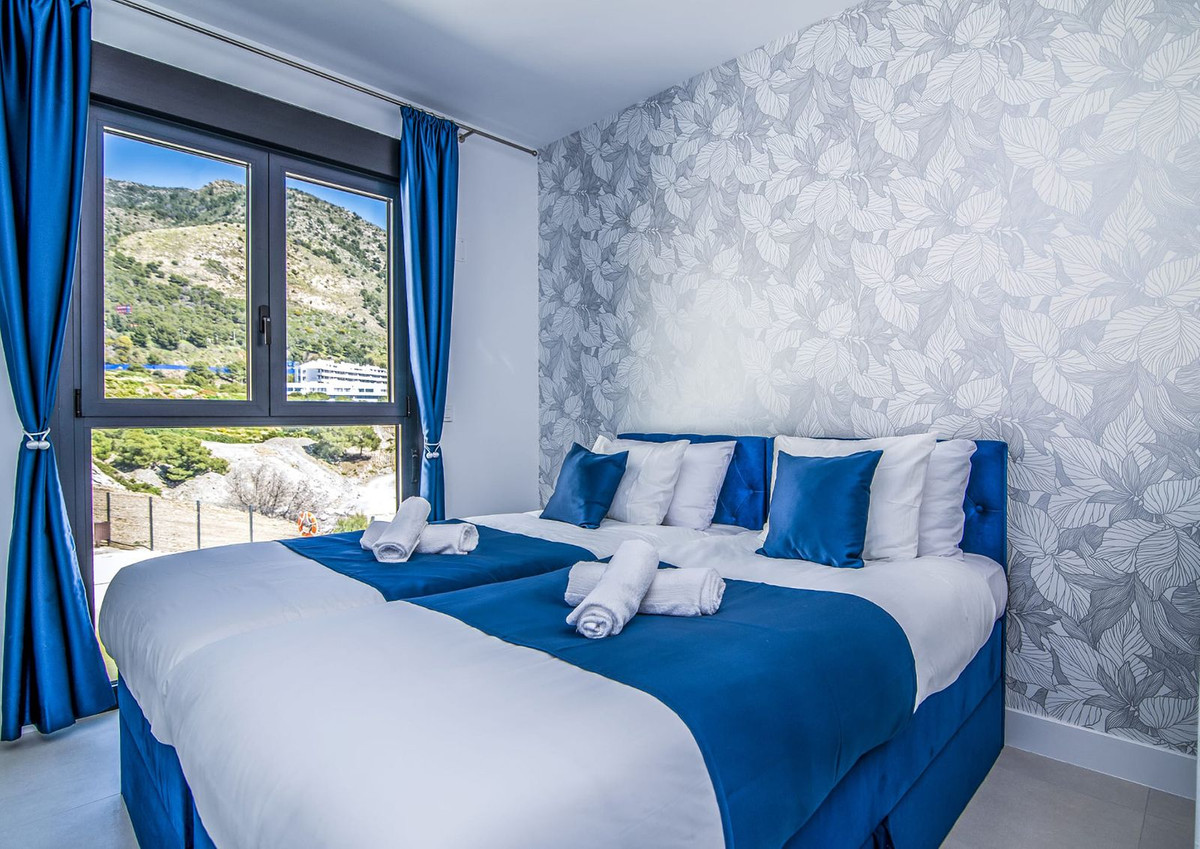 Middle Floor Apartment in Fuengirola — photo 7 of 10