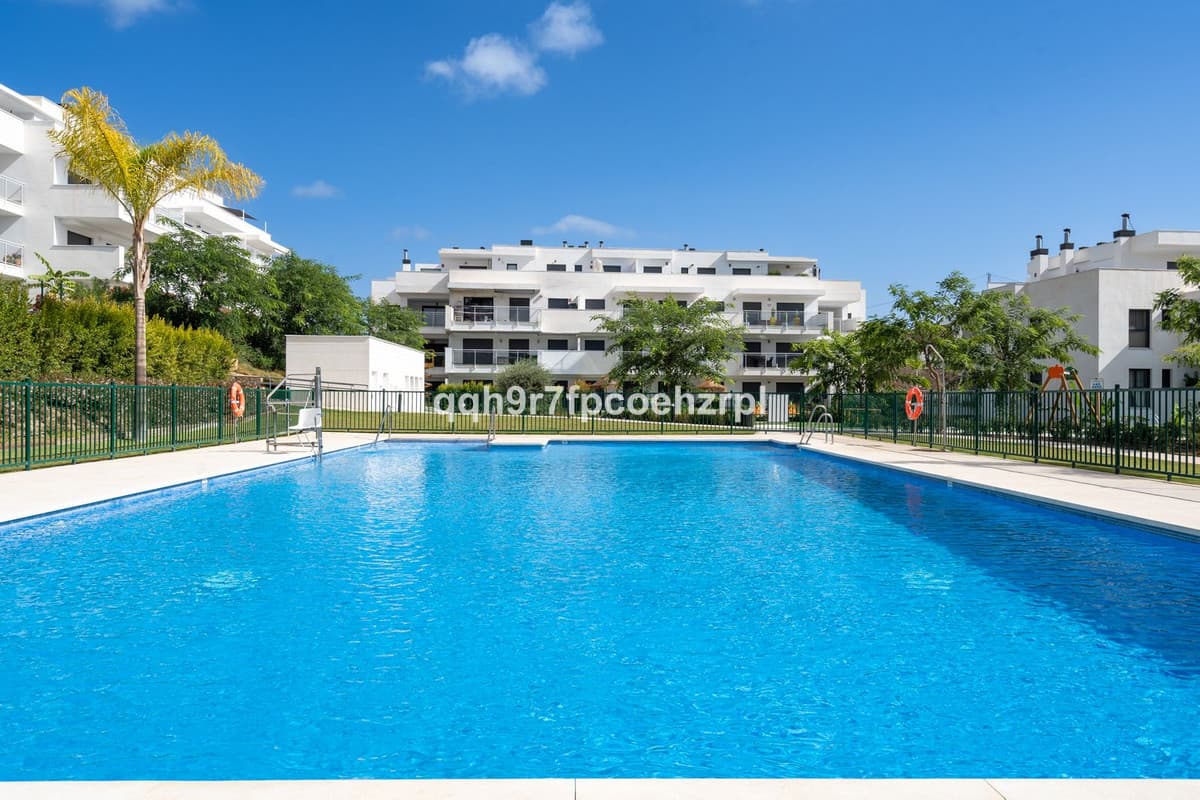Middle Floor Apartment in La Cala de Mijas — photo 3 of 10