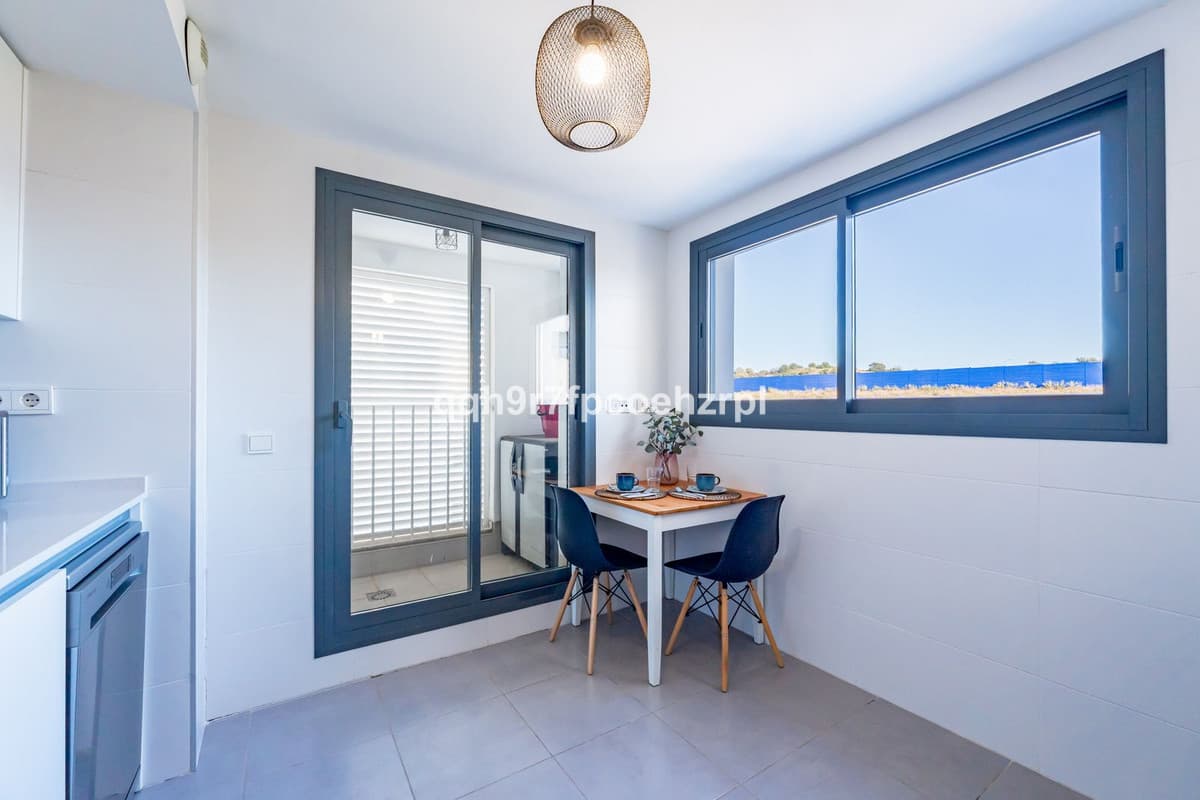 Middle Floor Apartment in La Cala de Mijas — photo 10 of 10