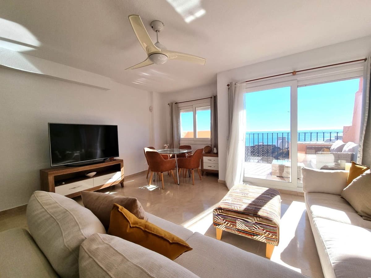 Penthouse Duplex in Calahonda — photo 2 of 10