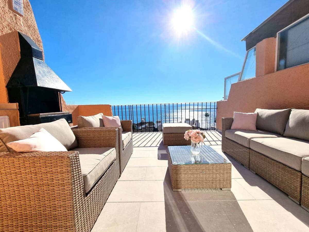 Penthouse Duplex in Calahonda — photo 4 of 10
