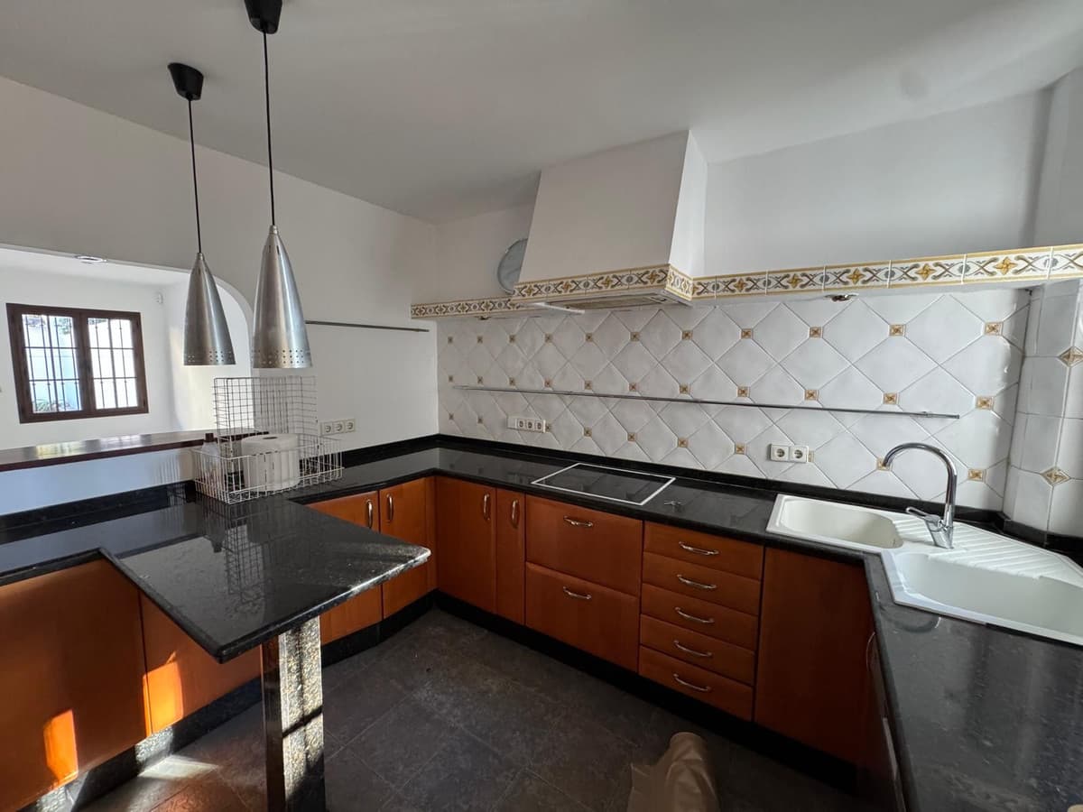 Townhouse in Marbella — photo 5 of 10