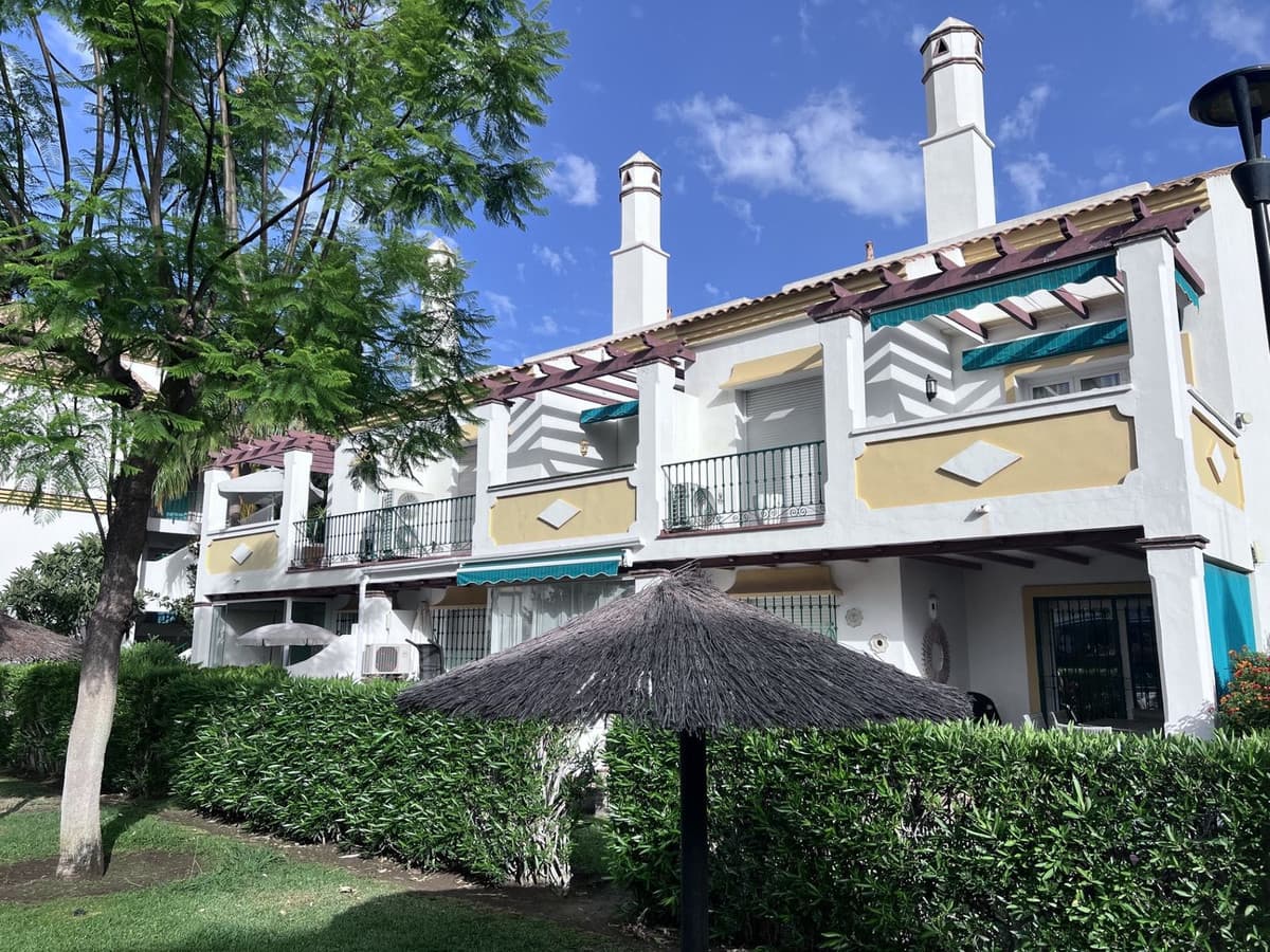 Penthouse Duplex in Las Chapas — photo 9 of 10