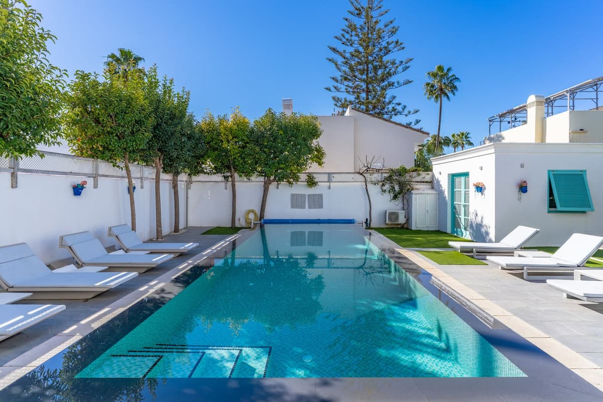 Detached Villa in Estepona — photo 2 of 10