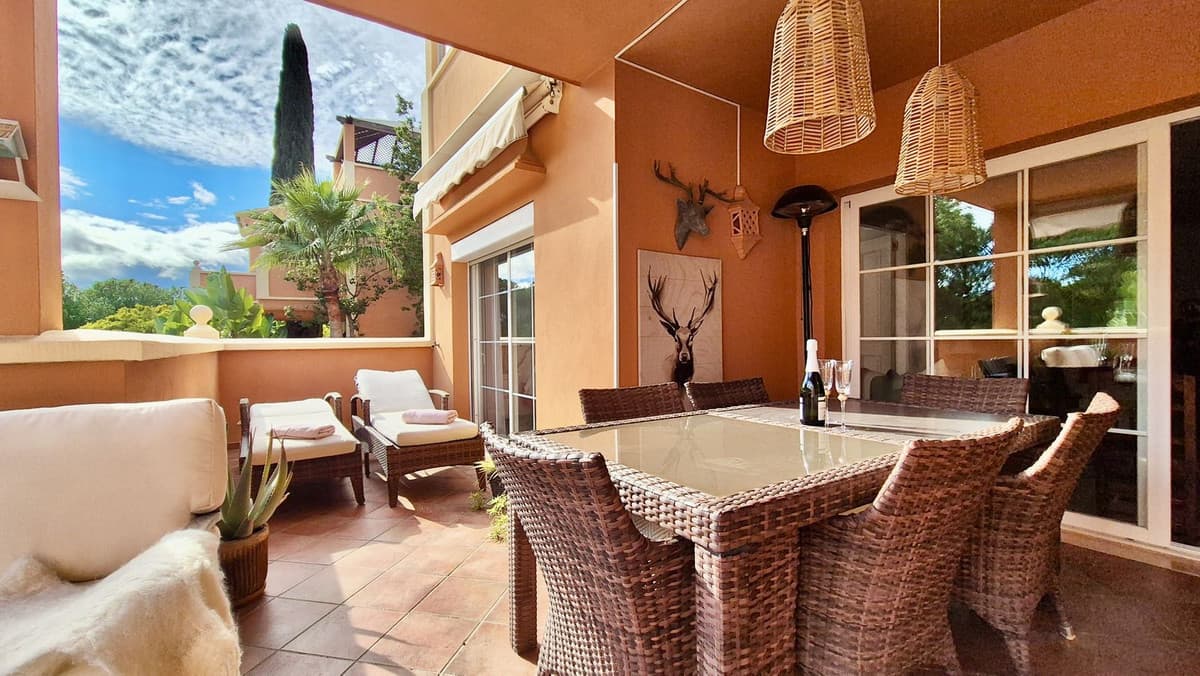 Middle Floor Apartment in Nueva Andalucía — photo 1 of 10