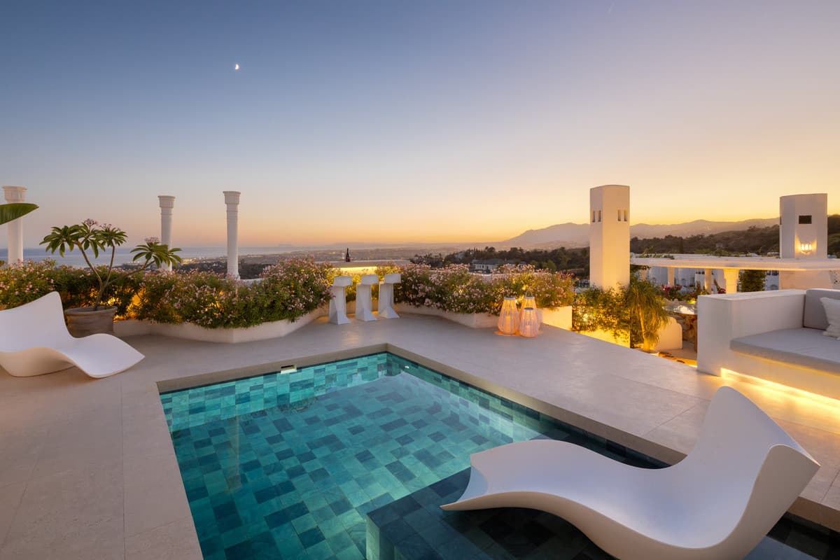 Penthouse in The Golden Mile — photo 2 of 10