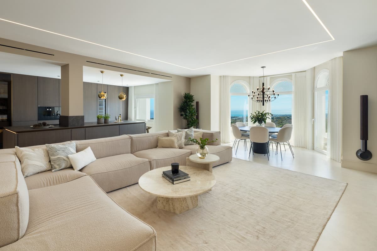 Penthouse in The Golden Mile — photo 3 of 10