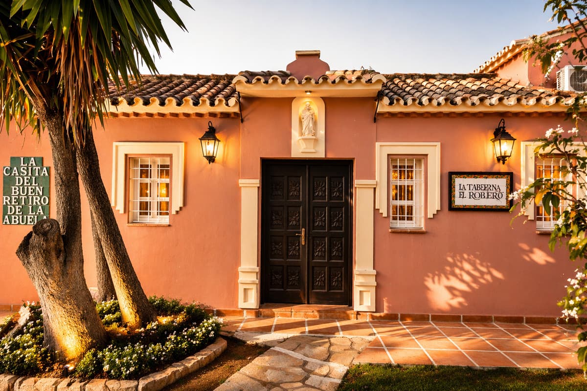Detached Villa in Guadalmina Baja — photo 4 of 10