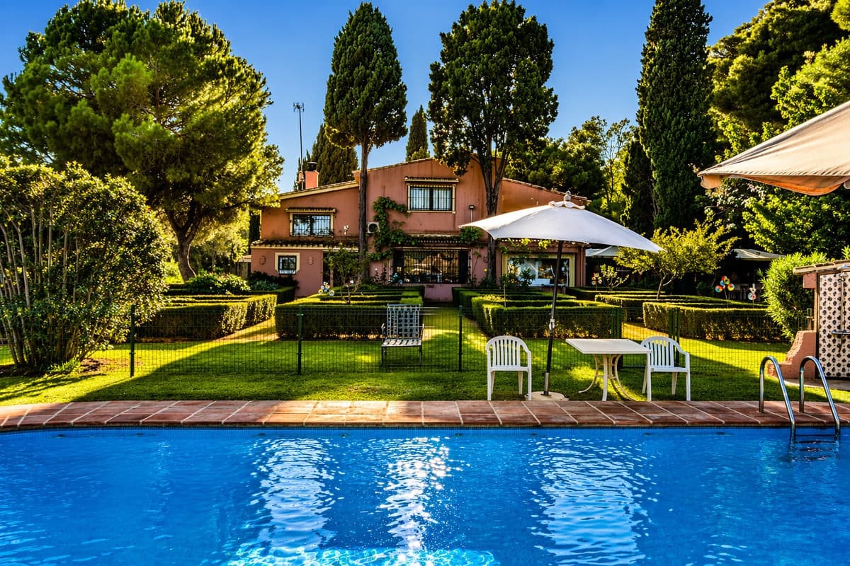 Detached Villa in Guadalmina Baja — photo 1 of 10