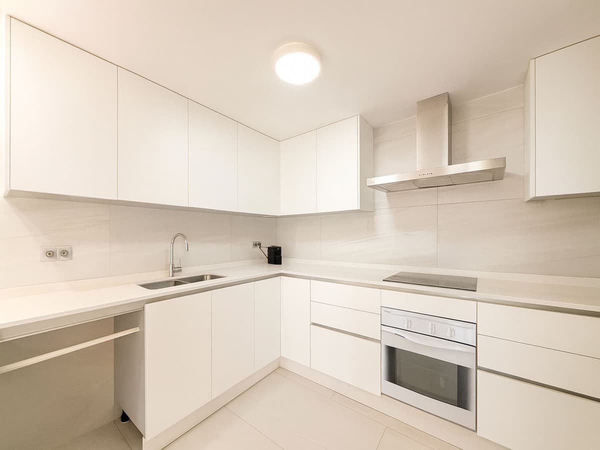 Ground Floor Apartment in The Golden Mile — photo 5 of 10