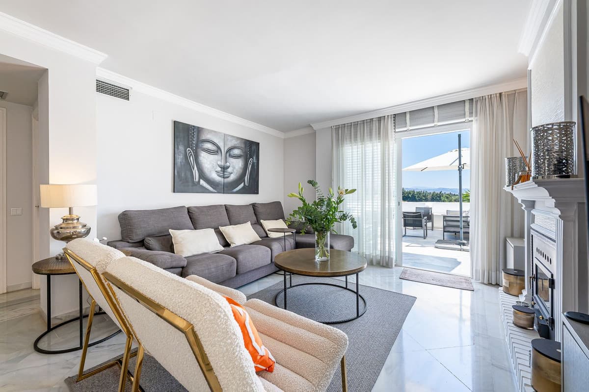 Townhouse in Nueva Andalucía — photo 5 of 10