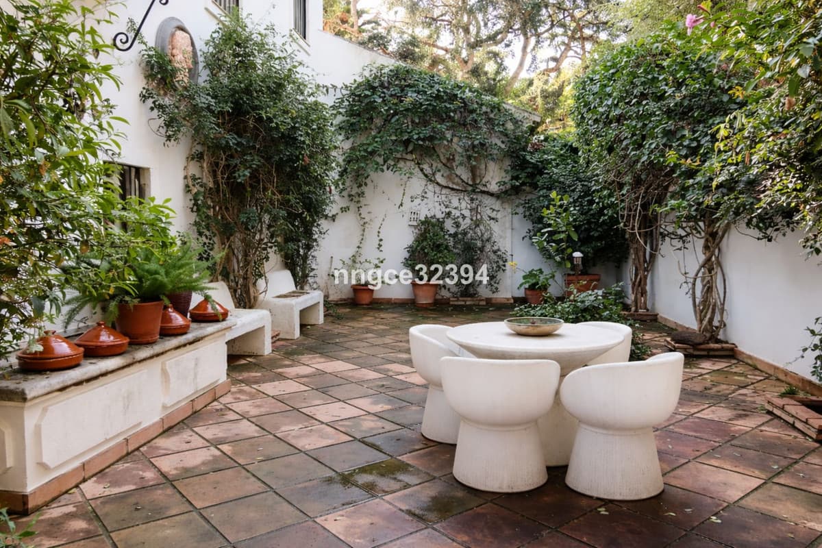 Detached Villa in Sotogrande Costa — photo 3 of 10