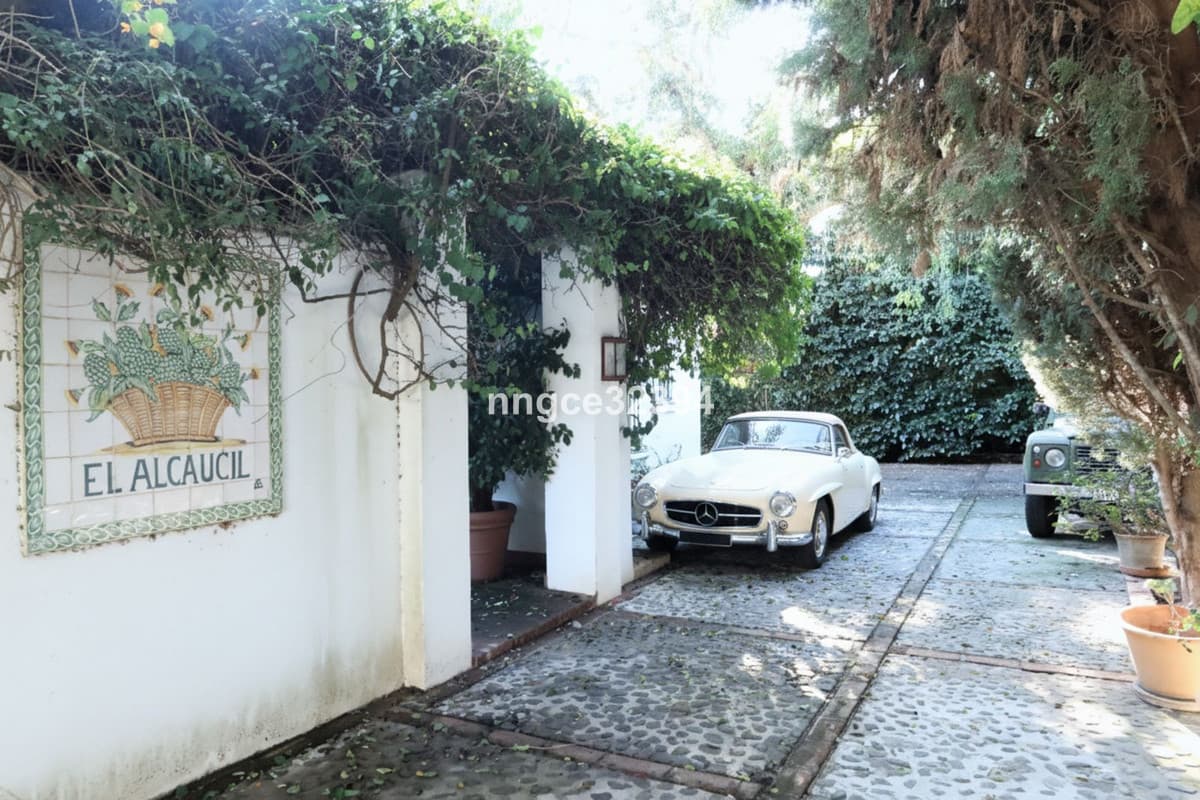 Detached Villa in Sotogrande Costa — photo 4 of 10