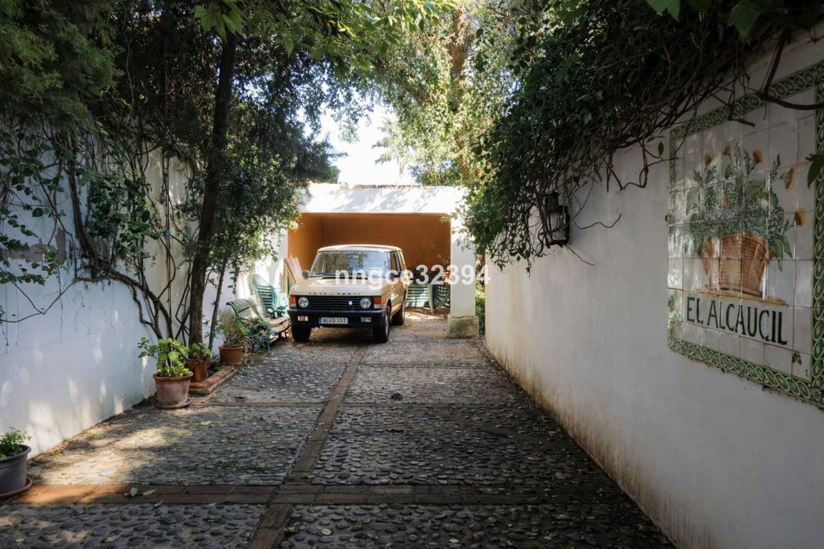 Detached Villa in Sotogrande Costa — photo 5 of 10