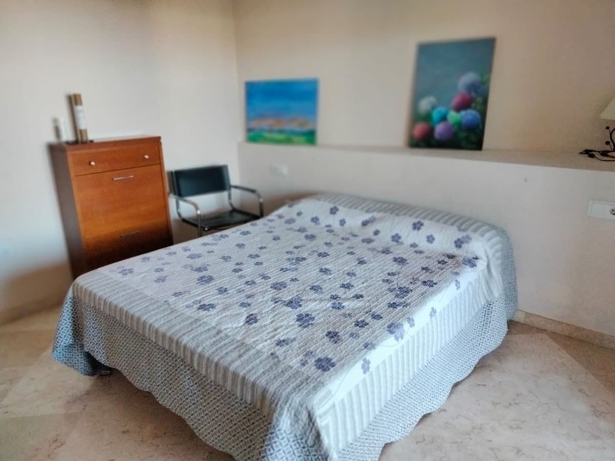 Middle Floor Apartment in La Mairena — photo 4 of 10