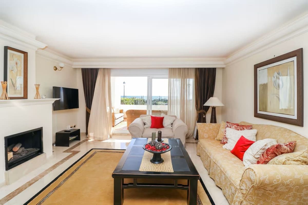 Ground Floor Apartment in Los Monteros — photo 2 of 10