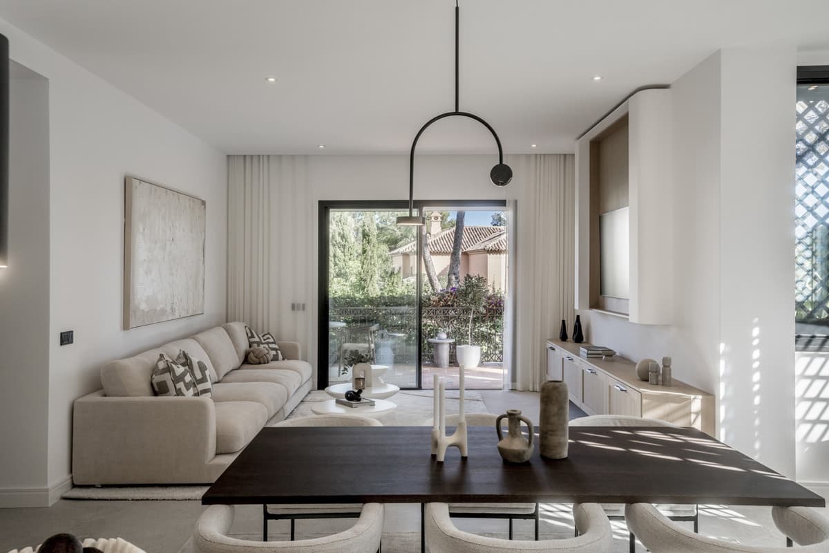 Ground Floor Apartment in The Golden Mile — photo 2 of 10