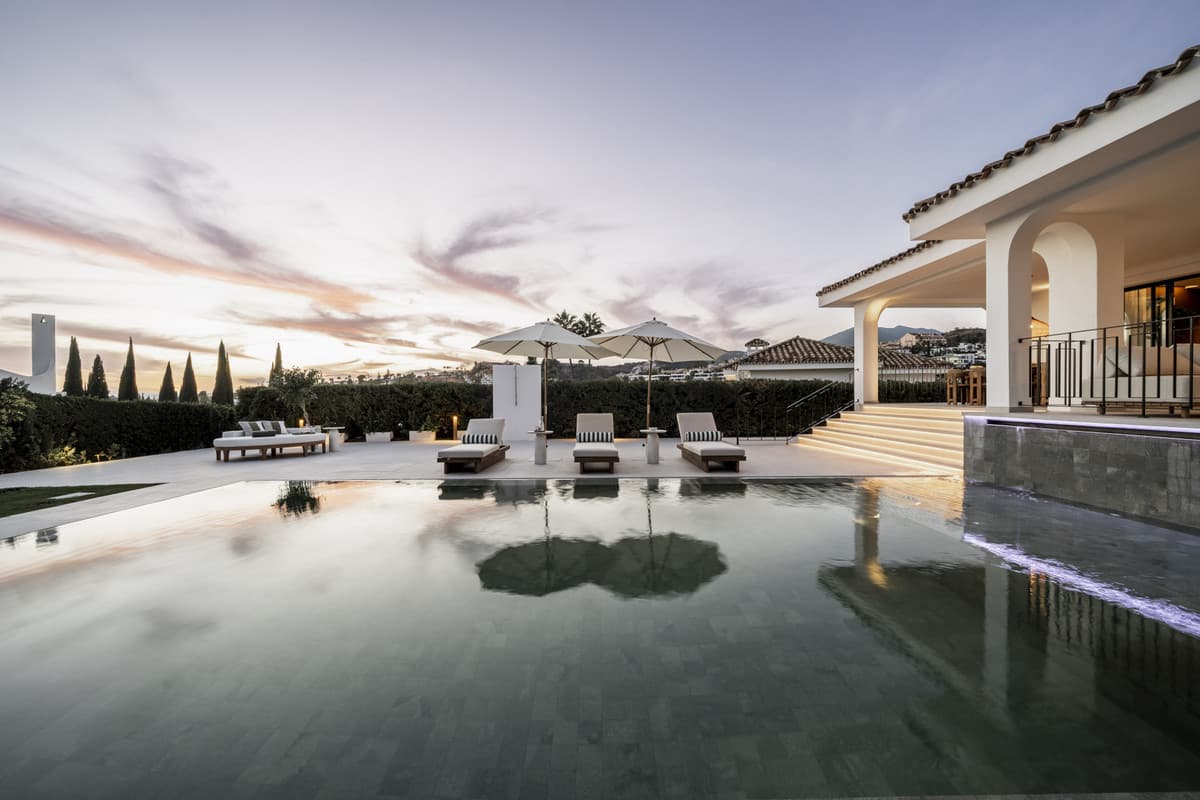 Detached Villa in Nueva Andalucía — photo 4 of 10