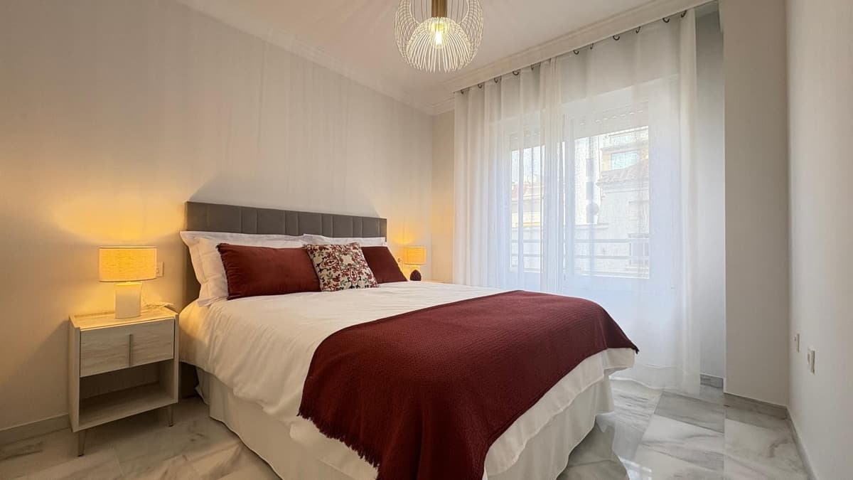 Middle Floor Apartment in Marbella — photo 4 of 10