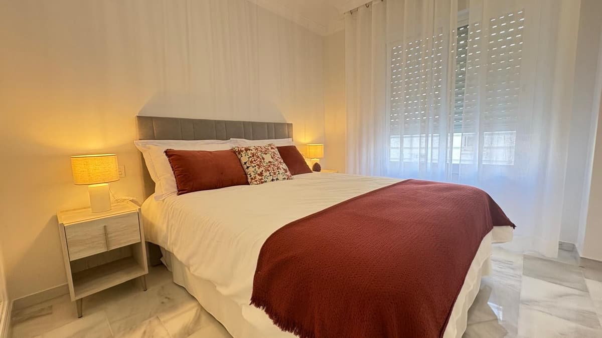 Middle Floor Apartment in Marbella — photo 9 of 10