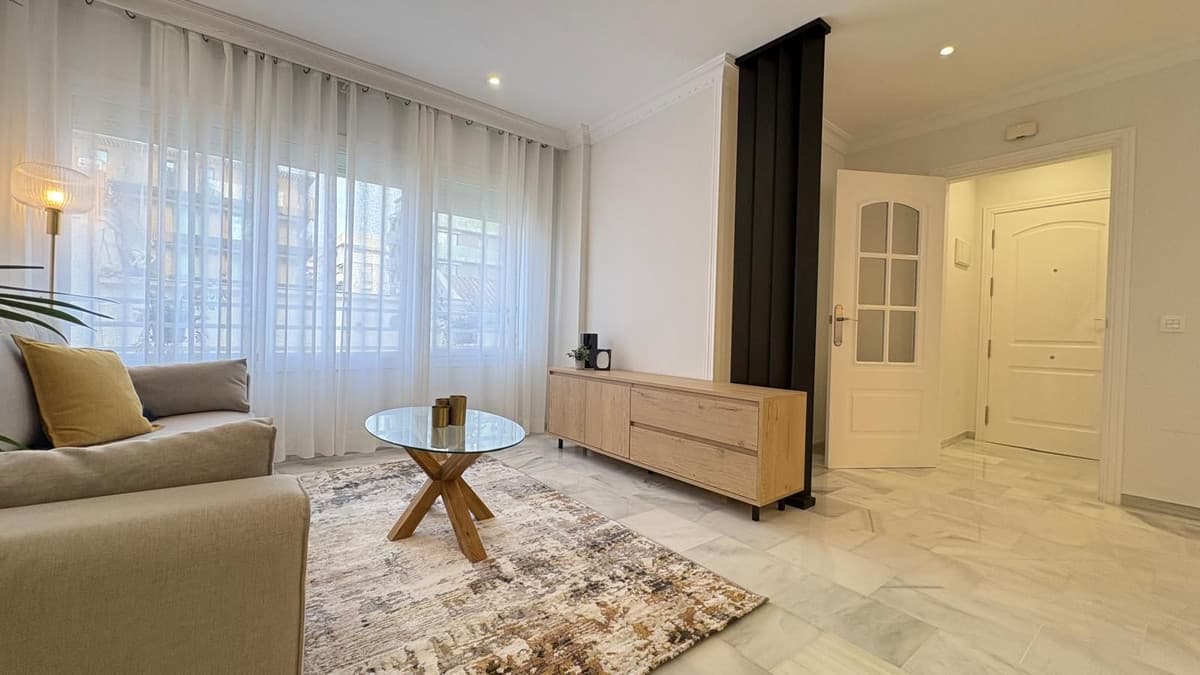 Middle Floor Apartment in Marbella — photo 10 of 10