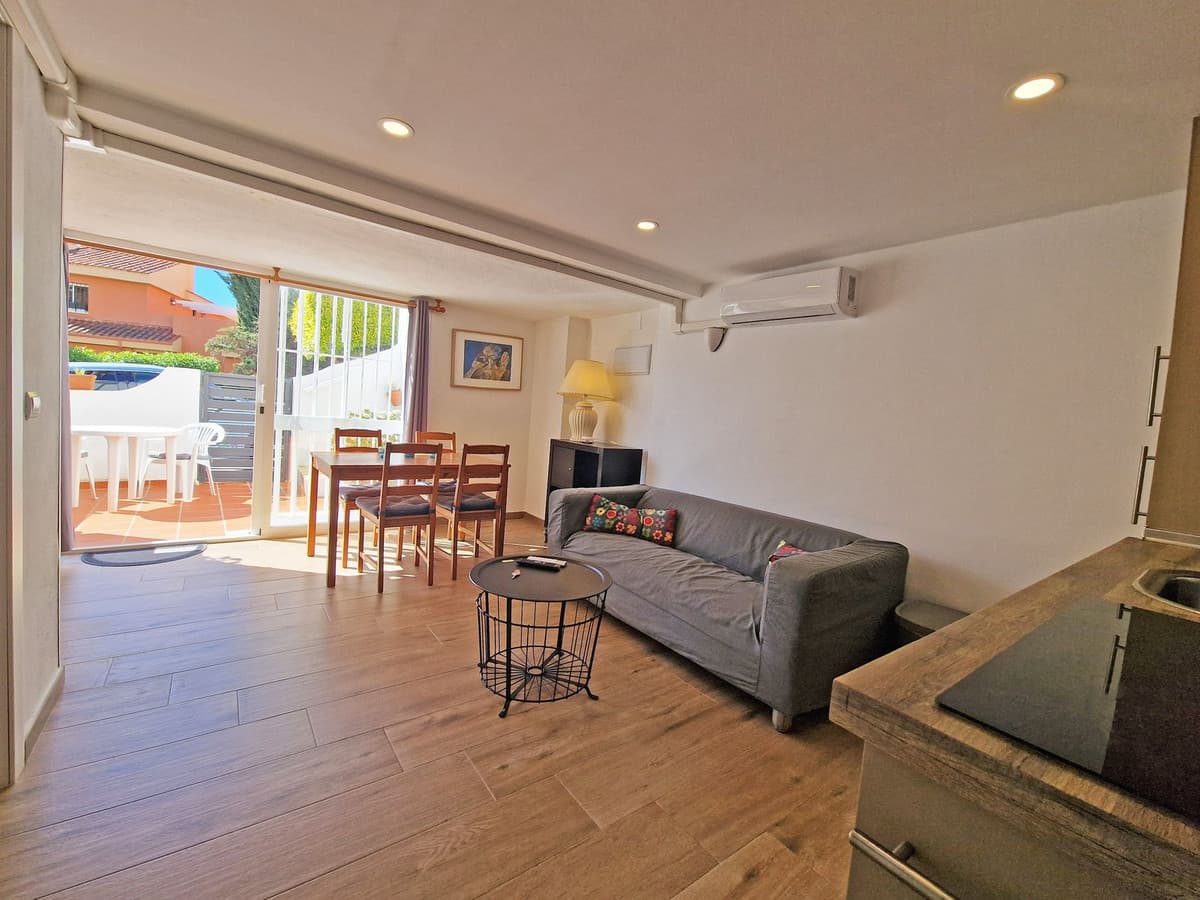 Townhouse in Reserva de Marbella — photo 2 of 10