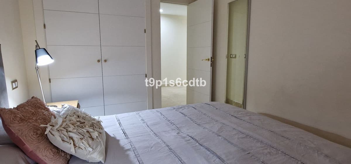 Ground Floor Apartment in Benahavís — photo 7 of 10