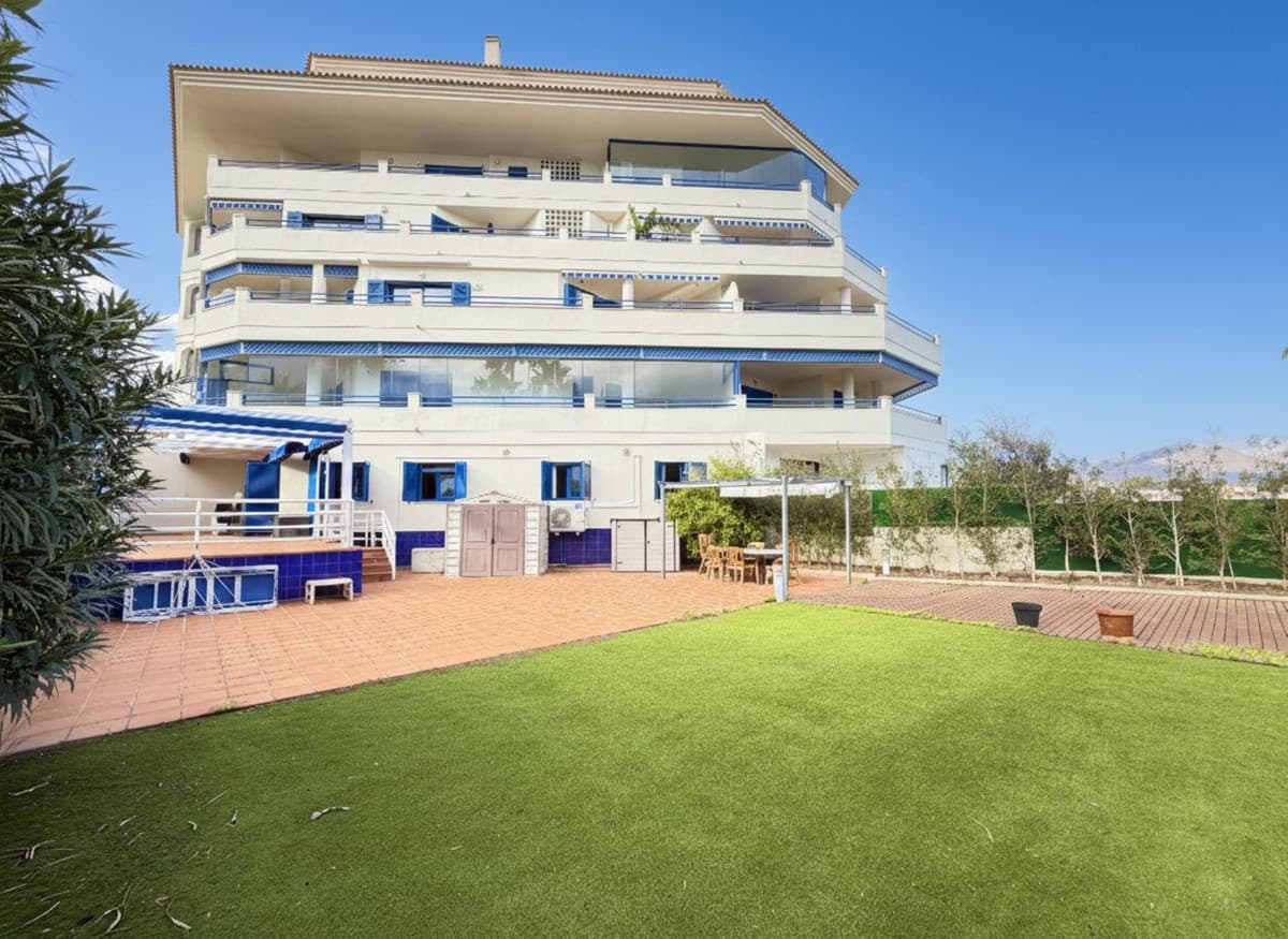 Ground Floor Apartment in San Luis de Sabinillas — photo 3 of 10