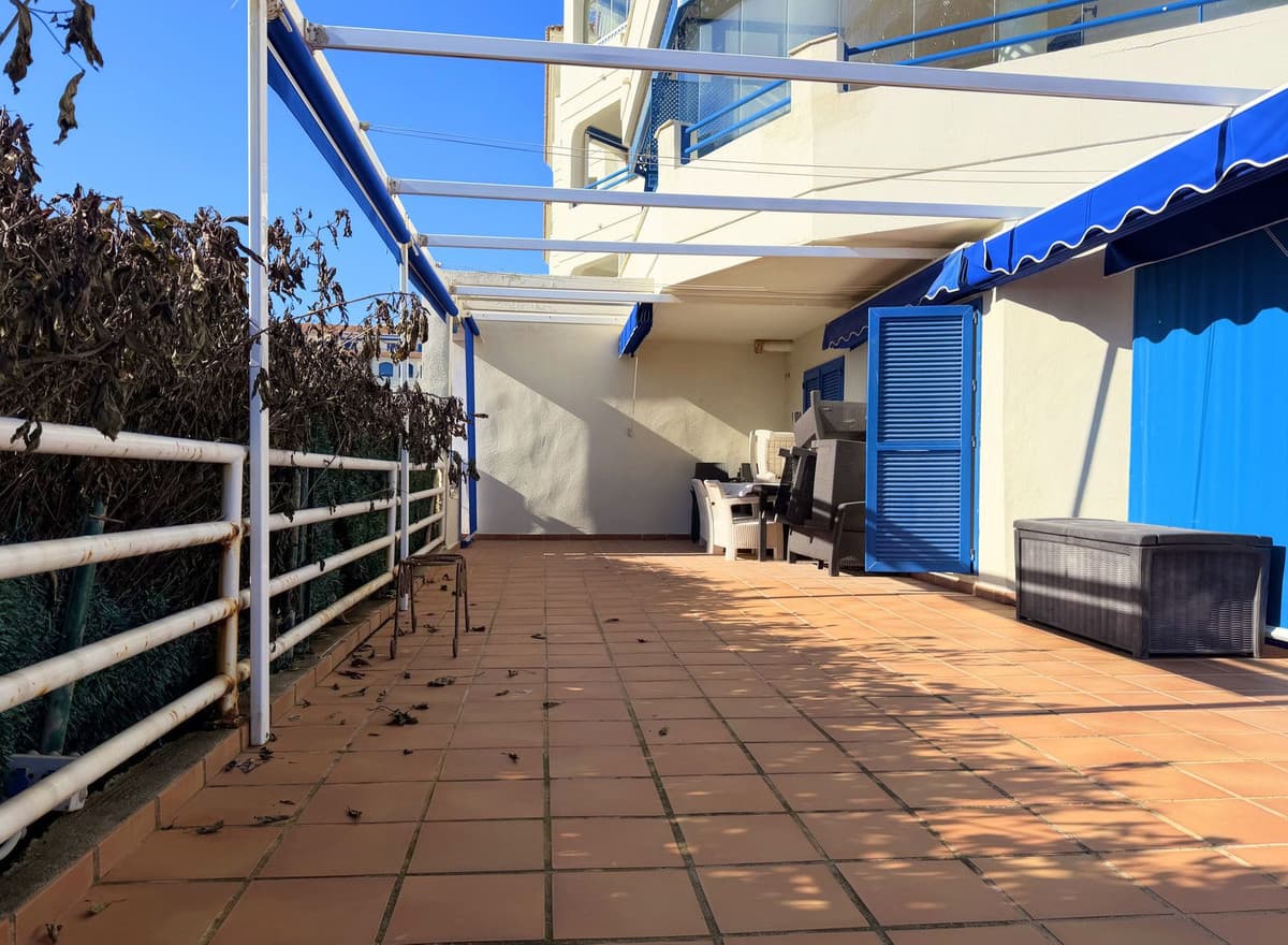 Ground Floor Apartment in San Luis de Sabinillas — photo 9 of 10