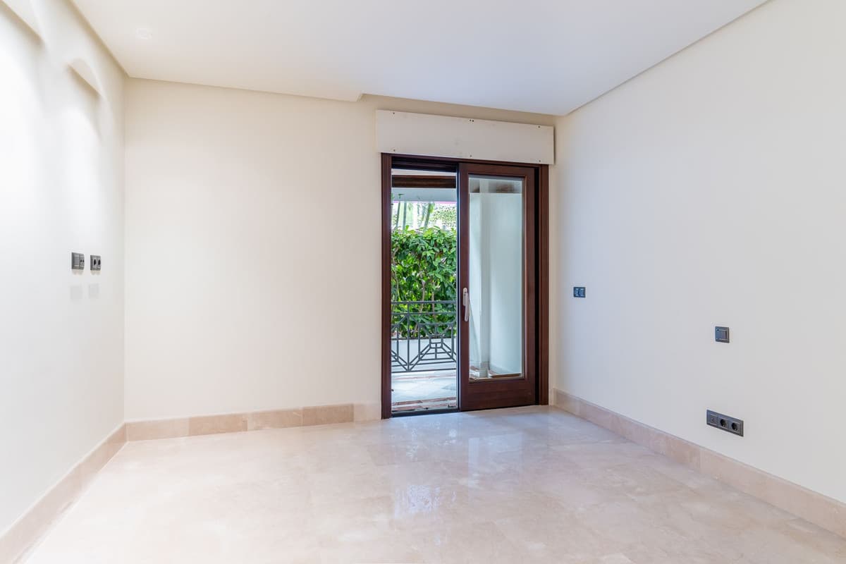 Ground Floor Apartment in Estepona — photo 9 of 10