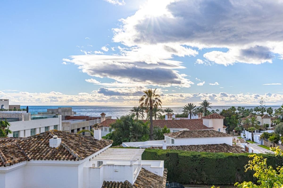 Detached Villa in Las Chapas — photo 3 of 10
